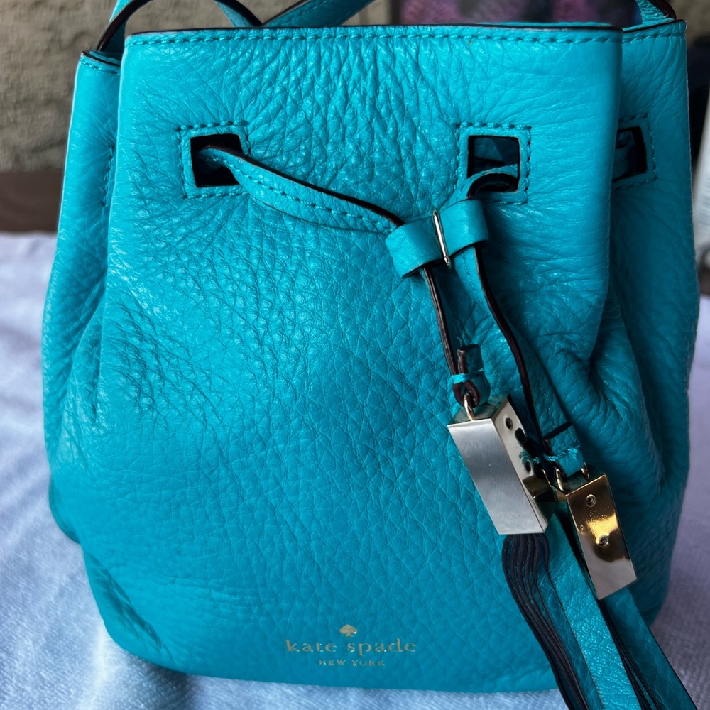 New Kate Spade leather teal bucket bag